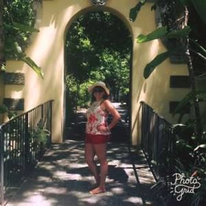 Meet your Posher, Adri